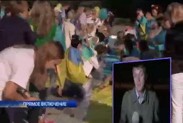 В Мариуполе прошел парад за единство Украины
