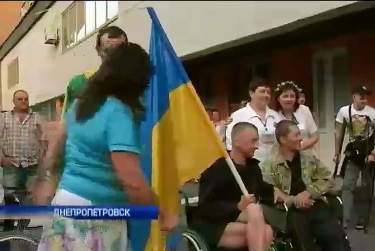 14 украинских военных отправили на реабилитацию в Литву