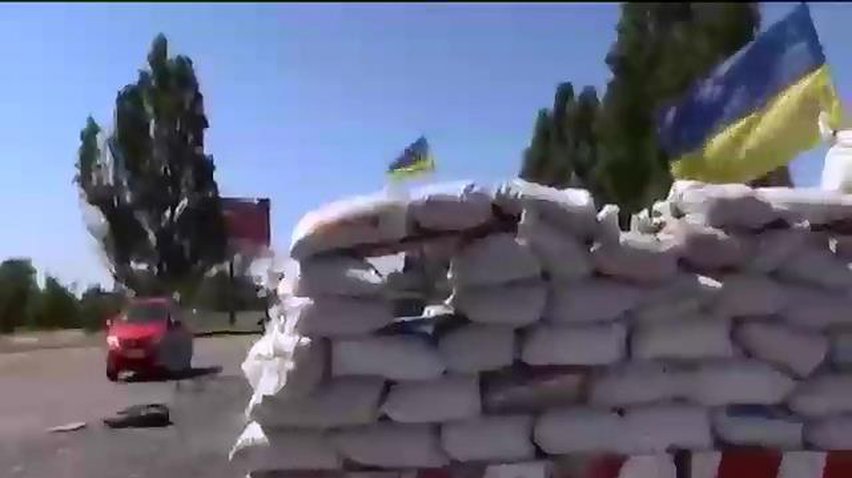 Украинская армия укрепляет позиции под Мариуполем (видео)