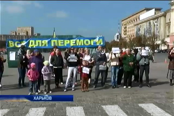В Харькове беженцы требовали срочно утеплить их жилье (видео)