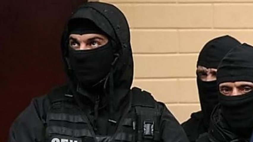 У Маріуполі СБУ затримали диверсантів із цілим арсеналом зброї