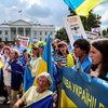 Украинцы под Белым домом требовали остановить фашизм Путина (фото)