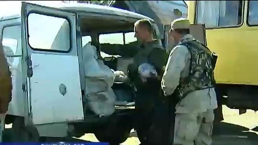 Волонтери привезли хліб у голодні прифронтові міста (відео)