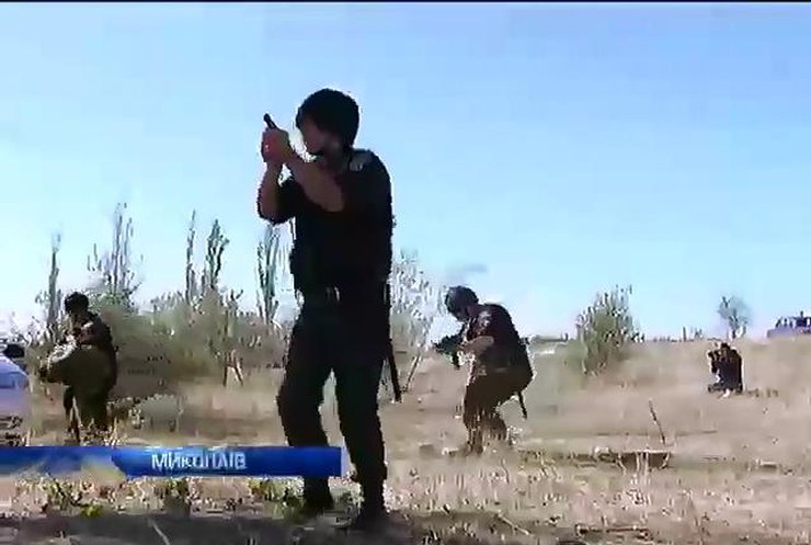 Міліціонери Миколаєва тренувалися протидіяти сепаратистам (відео)