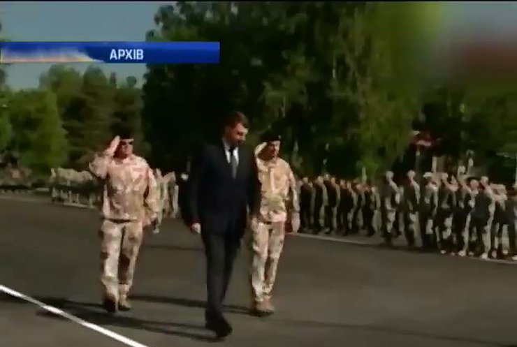 Міністр оборони Латвії обговорить в Києві можливість підтримки української армії
