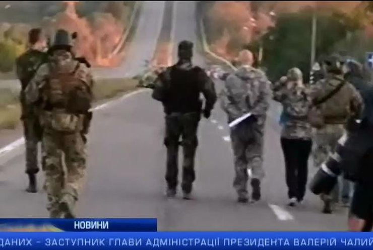 Терористи не припиняють атакувати аеропорт Донецька: випуск 10:00