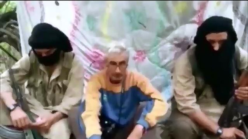 Исламисты шантажируют Францию похищенным альпинистом (видео)