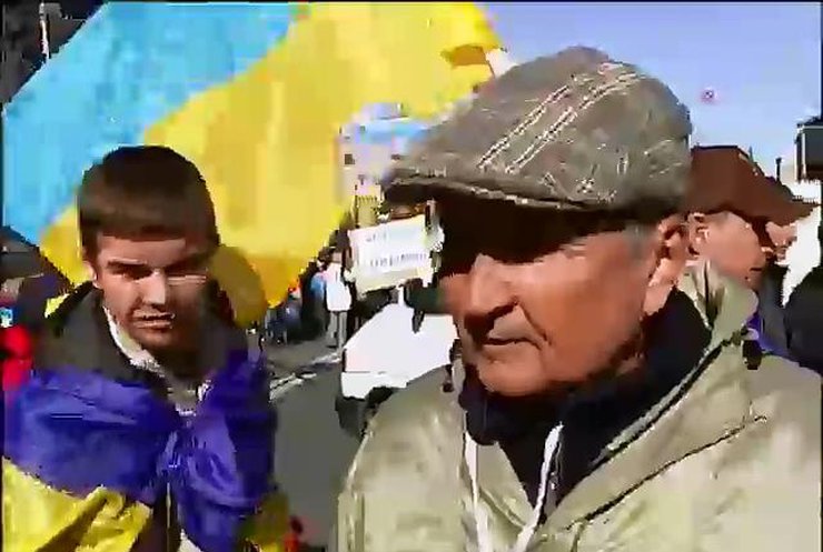 Харьковчане перекрыли Крещатик в Киеве против мэра Кернеса