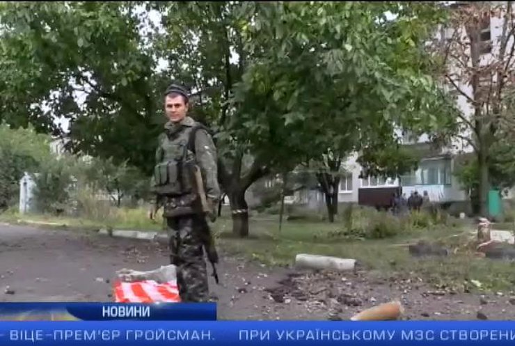 У Маріуполі вночі напали на офіс волонтерів: випуск 15:00