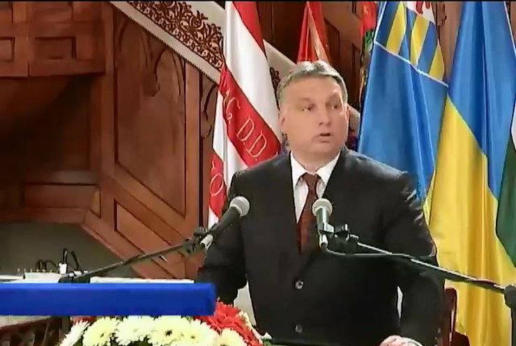 Прем'єр Угорщини відмовився пояснювати припинення постачання газу в Україну