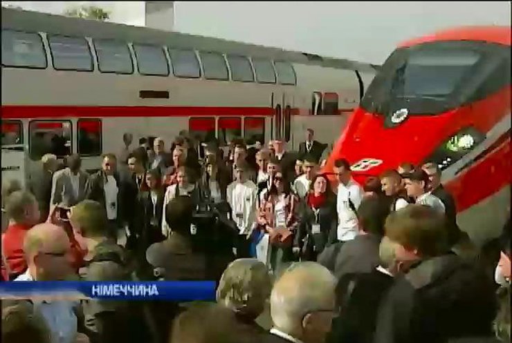 Українських студентів відправили в Берлін подивитись найшвидші потяги світу