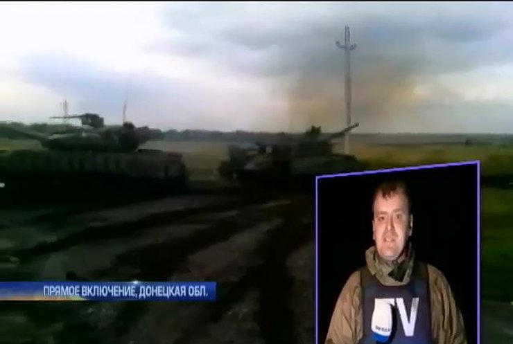 Военные захватили танк террористов при обороне аэропорта в Донецке (видео)
