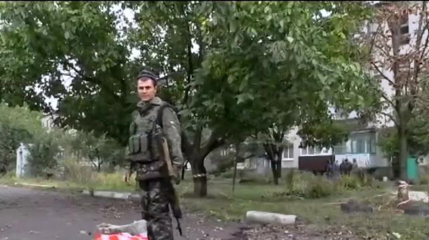 У Маріуполі вночі напали на офіс волонтерів: випуск 15:00