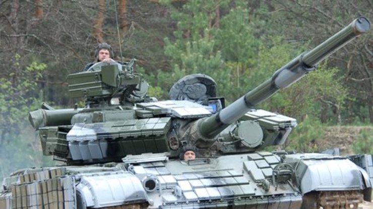 Нацгвардия получила 10 танков Т-64Б, которые планировалось отправить в Конго
