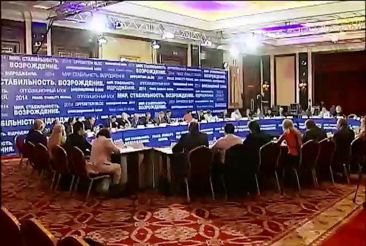 Кандидаты в депутаты требуют тепла зимой и прозрачного финансирования партий