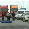 Митники не будуть спрощувати процедуру пропуску на кордоні з Кримом (відео)