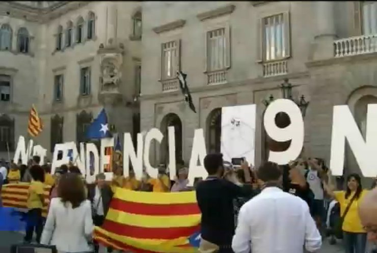 Мадрид вважає рішення Каталонії про референдум помилкою