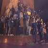 В Харькове ультрас разогнали противников сноса памятника Ленина (фото)