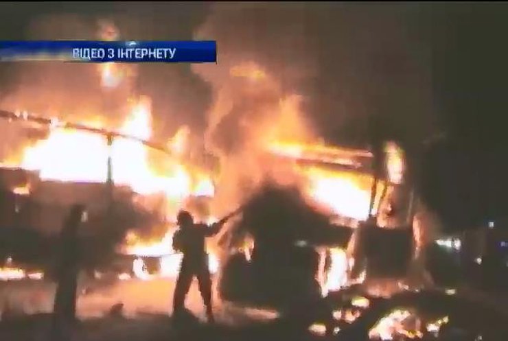 На Черкащині через аварію згоріли дві вантажівки