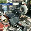 У Херсоні грейдером розчавили кількасот гральних автоматів
