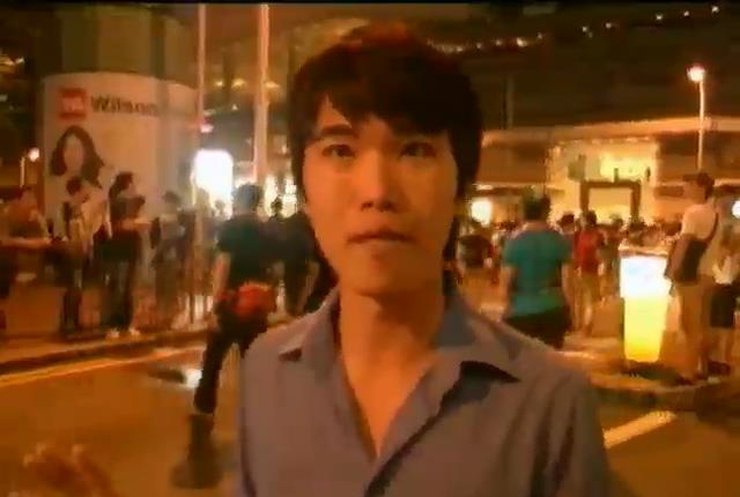 У Гонконзі активістів провокують проплачені Пекіном банди (відео)