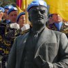 Падший Ленин и приют Януковича: фотожабы недели