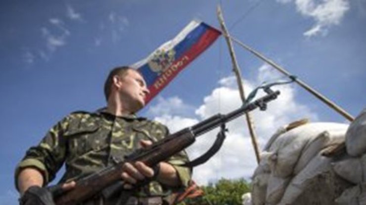 В Свердловке террористы начали палить по военным России