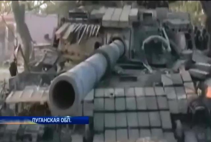 В Новосветловке российские танки в упор расстреляли дом с 18 жителями (видео)
