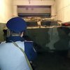 В Харькове на бывшем авторемонтном заводе нашли спрятанный БТР (видео)