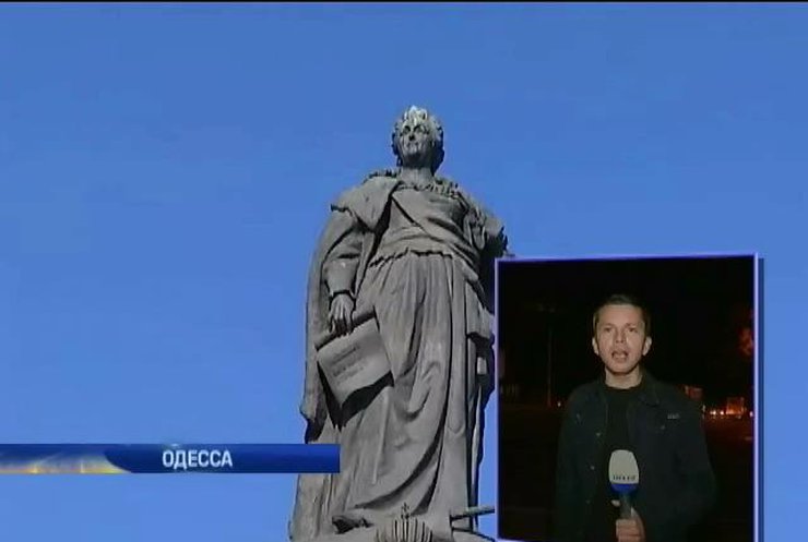 Памятник Екатерине ІІ в Одессе может постигнуть участь Ленина (видео)