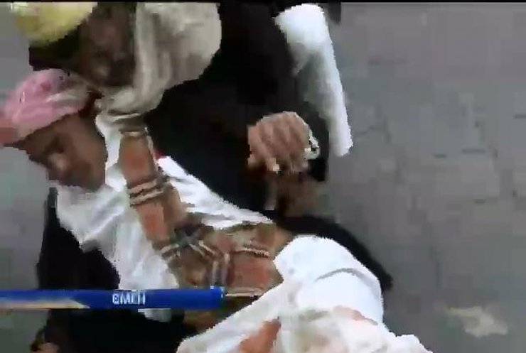 40 людей загинуло внаслідок теракту смертника у Ємені