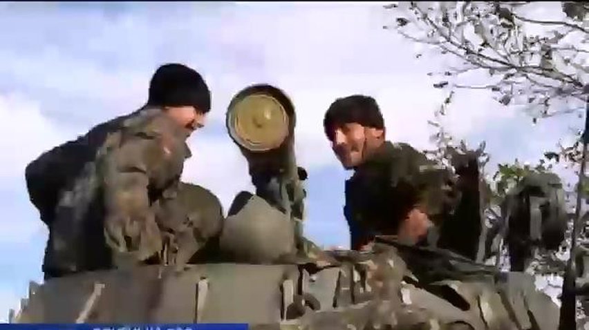 Біля Нікішино солдатів постійно обстрілюють снайпери та міномети (відео)