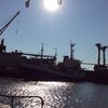 Пограничники Мариуполя полгода живут на ржавом корабле без отопления (фото)