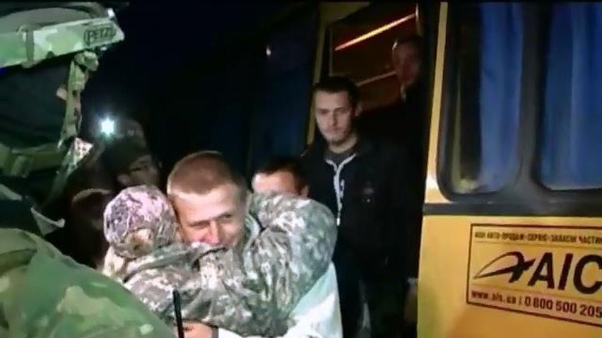 З полону звільнили ще 18 військових України: випуск 17:00