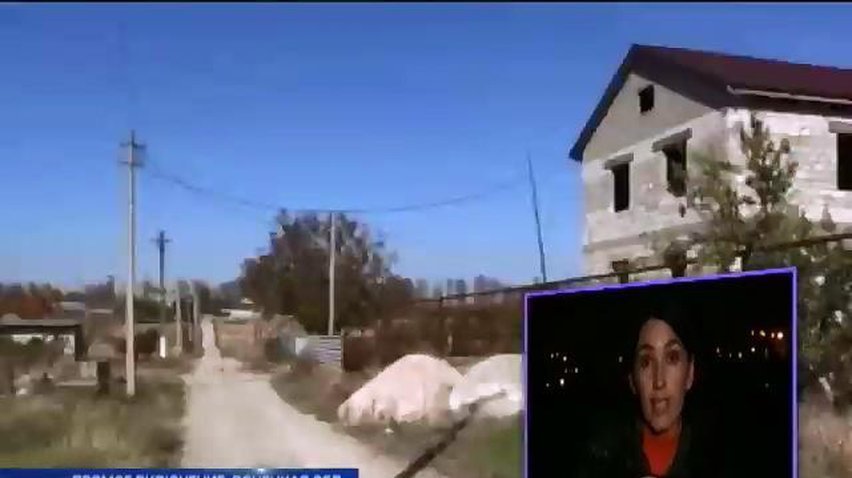 В пригородах Мариуполя жители прятались от "Градов" в подвалах (видео)