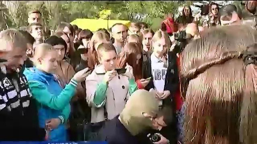 Піаніст з Майдану дав концерт у Миколаєві (відео)