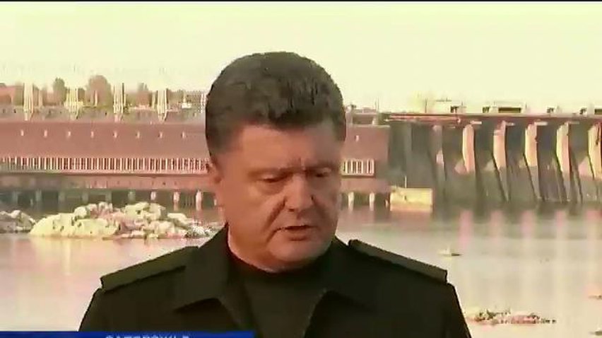 Порошенко назвал события на Банковой провокацией иностранных спецслужб