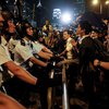 В Гонконге проходят новые столкновения демонстрантов с полицией (фото, видео)