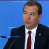 Медвєдєв не вважає відведення військ від кордону сигналом до США