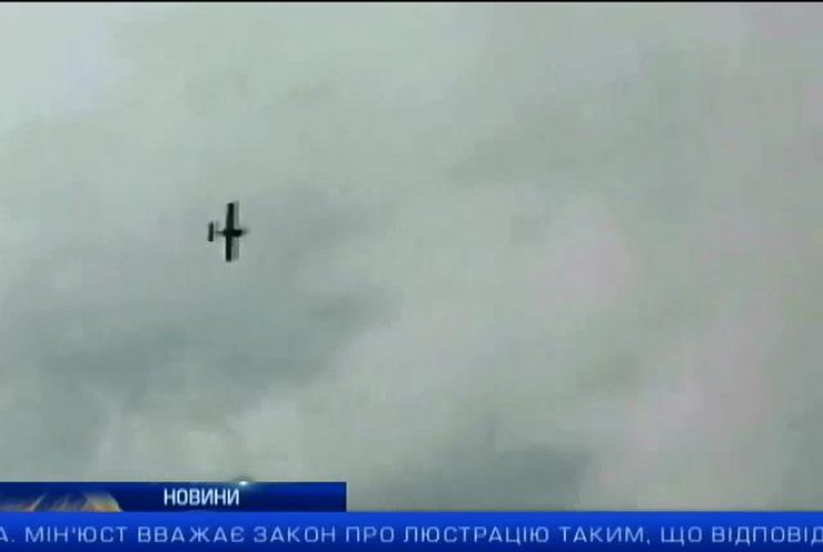 Росія веде розвідку з повітря на кордоні з Кримом та під Донецьком: випуск 16:00