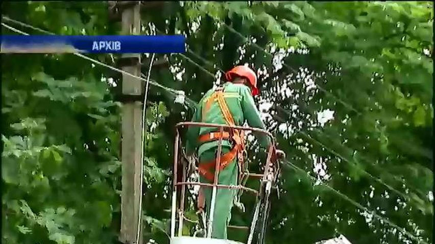 У тисячі будинків Донеччини з'явилось електропостачання