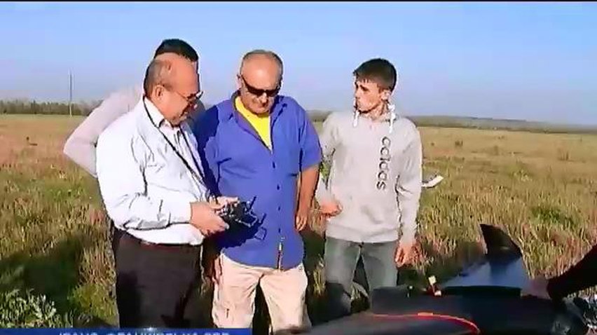Новий безпілотник "Смерть окупантам" створили авіамоделісти з Івано-Франківська