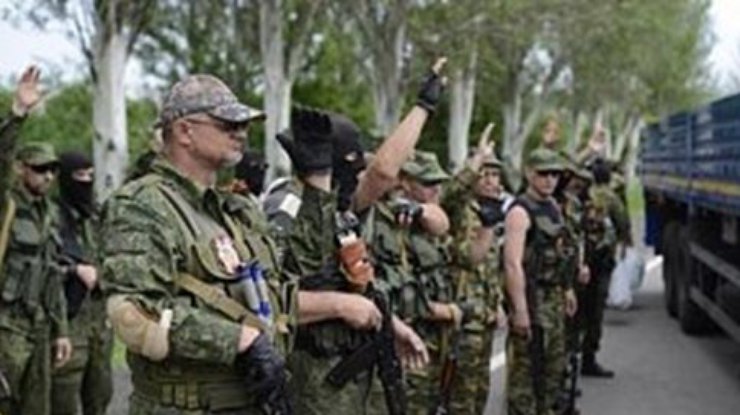 На Донбассе террористы набирают добровольцев за еду