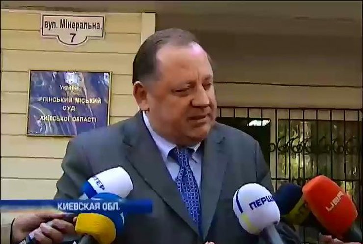 Как Петр Мельник пережил удары "тяжелым тупым предметом":  новый скандал в Ирпене (видео)