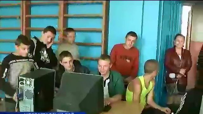 Директору, що обкрадала учнів училища терористи запропонували високу посаду