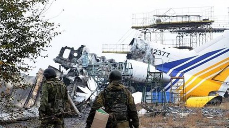 Руины аэропорта Донецка под контролем военных Украины (фото)