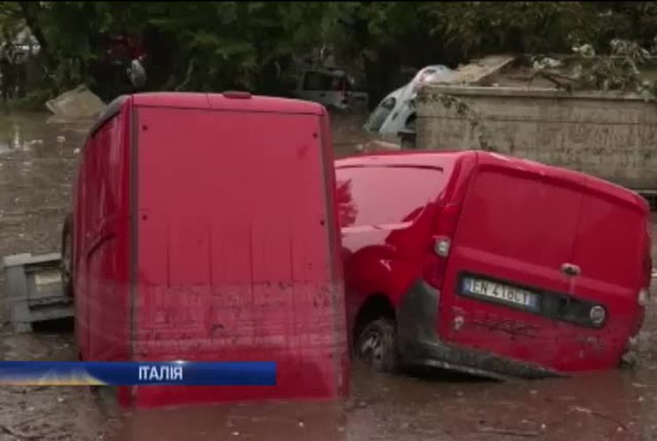 В Італії потужні зливи забрали життя шести людей