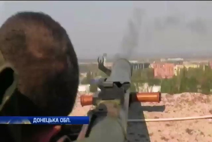 Терористи обстрілюють селища у "сірій зоні" біля Волновахи (відео)