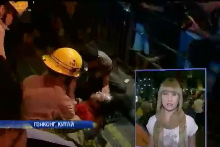 В Гонконге на Майдане поймали "титушку" с коктейлем Молотова (видео)