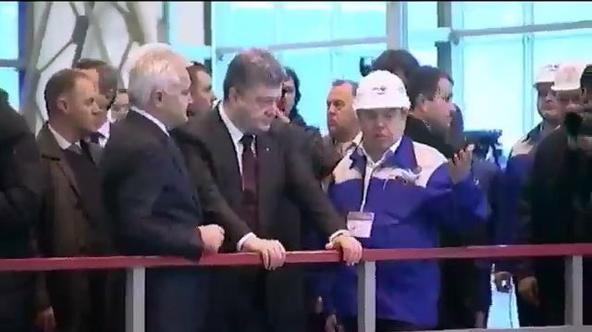 Порошенко запустил два гидроагрегата Днестровской ГАЭС